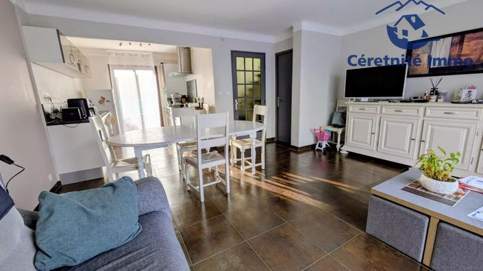 Image No.3-3 Bed House for sale