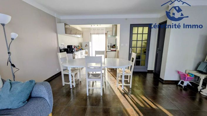 Image No.4-3 Bed House for sale