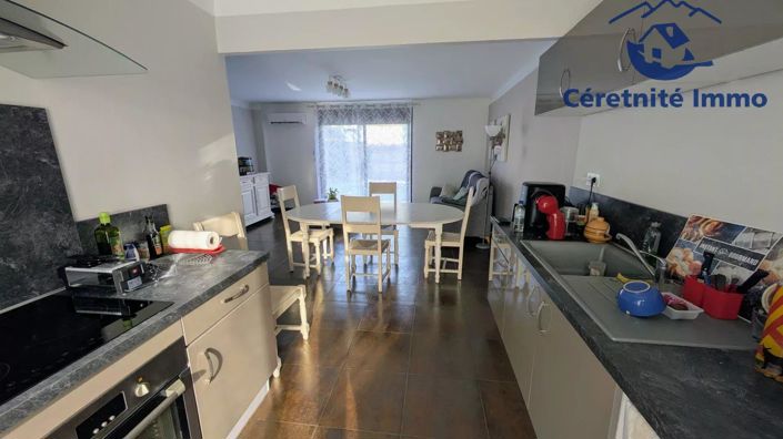 Image No.6-3 Bed House for sale