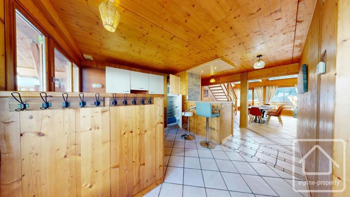 Image No.13-5 Bed Apartment for sale