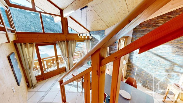 Image No.21-5 Bed Apartment for sale