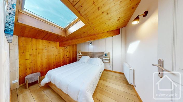 Image No.27-5 Bed Apartment for sale