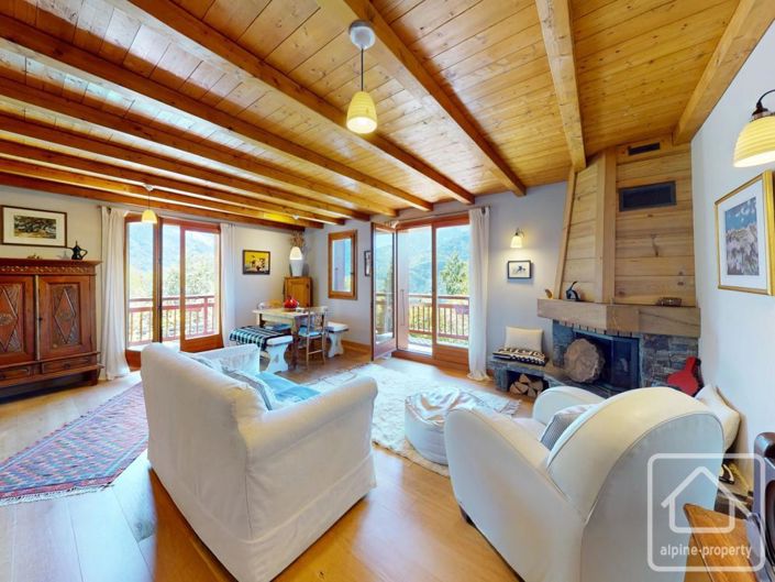 Image No.13-7 Bed Property for sale