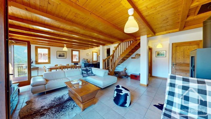 Image No.18-7 Bed Property for sale