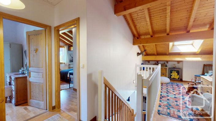 Image No.27-7 Bed Property for sale