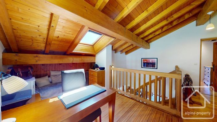 Image No.36-7 Bed Property for sale