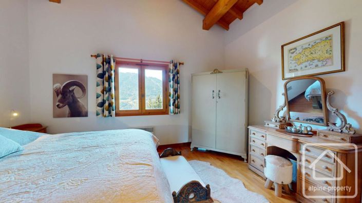 Image No.38-7 Bed Property for sale