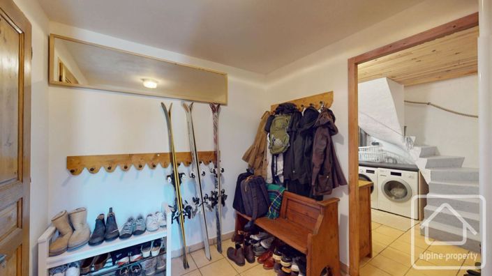 Image No.55-7 Bed Property for sale