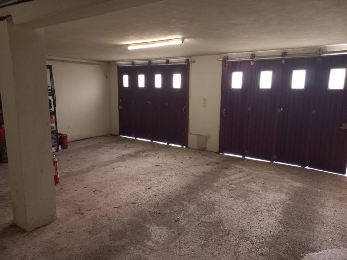 Image No.10-4 Bed House for sale