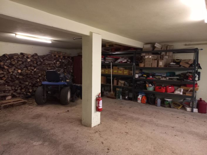 Image No.14-4 Bed House for sale