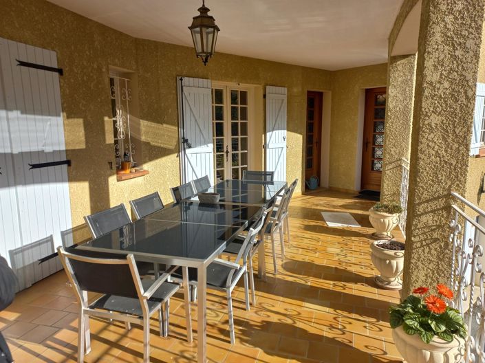 Image No.18-4 Bed House for sale