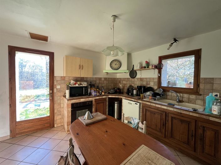 Image No.12-4 Bed House for sale