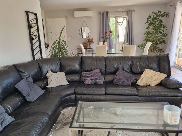 Image No.15-3 Bed House for sale