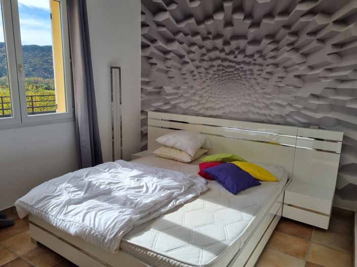 Image No.21-3 Bed House for sale