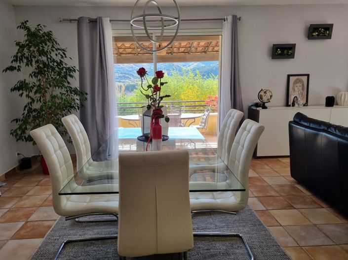 Image No.8-3 Bed House for sale