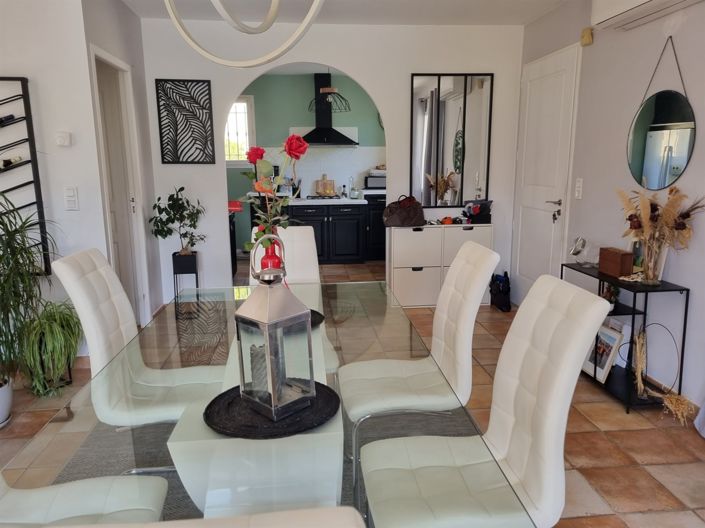 Image No.8-3 Bed House for sale