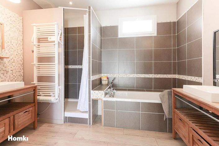 Image No.14-3 Bed House for sale