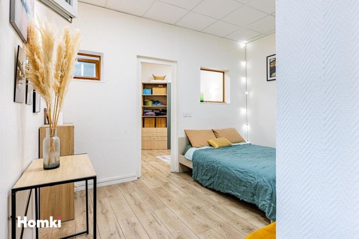 Image No.10-1 Bed Apartment for sale