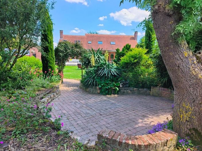 Image No.19-4 Bed House for sale