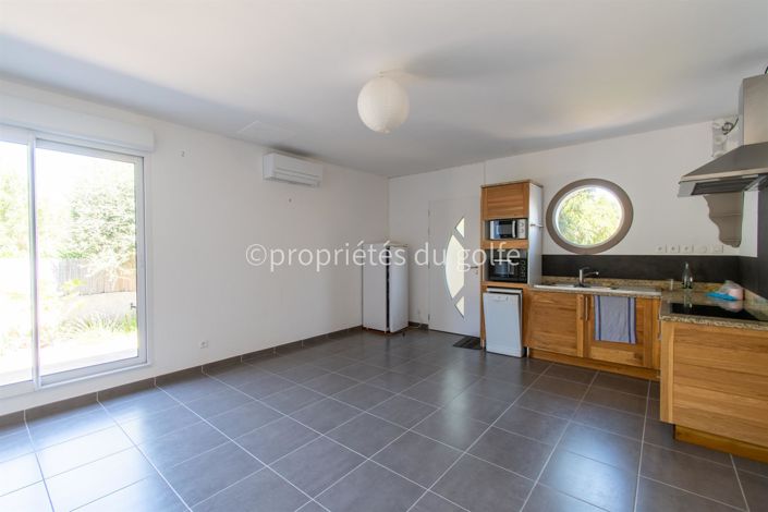 Image No.20-6 Bed House for sale