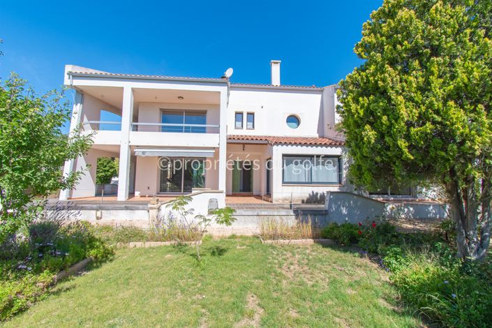 Image No.24-6 Bed House for sale