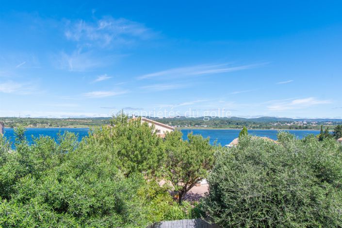 Image No.25-6 Bed House for sale