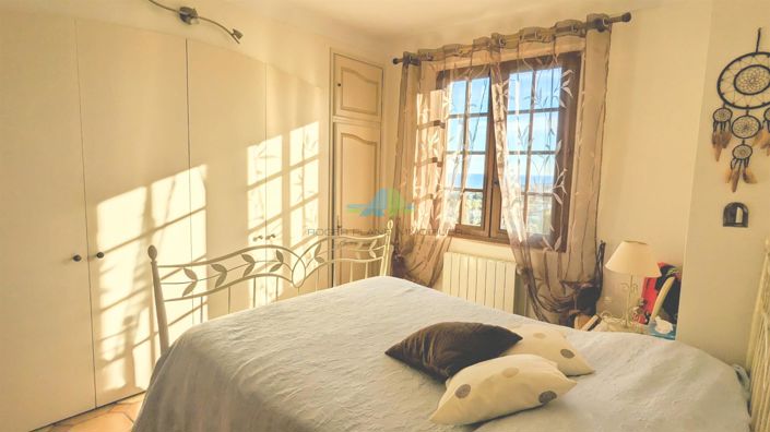 Image No.14-5 Bed House for sale