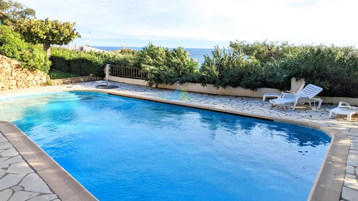 Image No.8-5 Bed House for sale