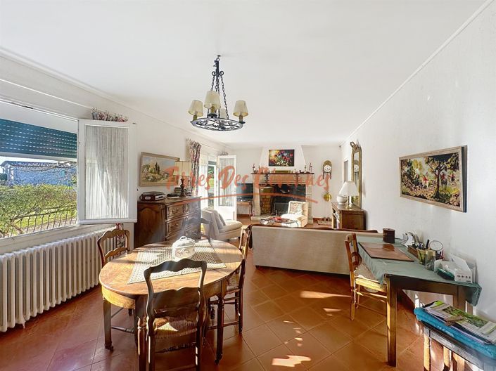 Image No.3-3 Bed House for sale