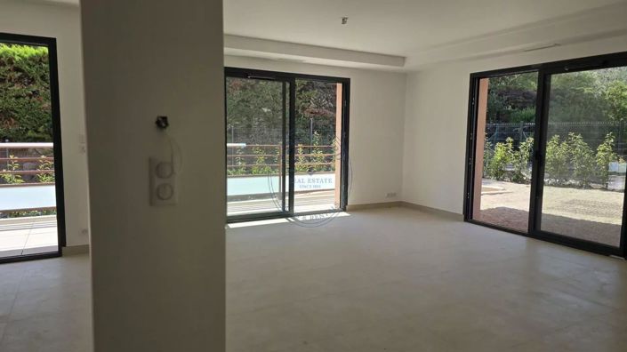 Image No.5-3 Bed Apartment for sale