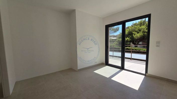 Image No.9-3 Bed Apartment for sale