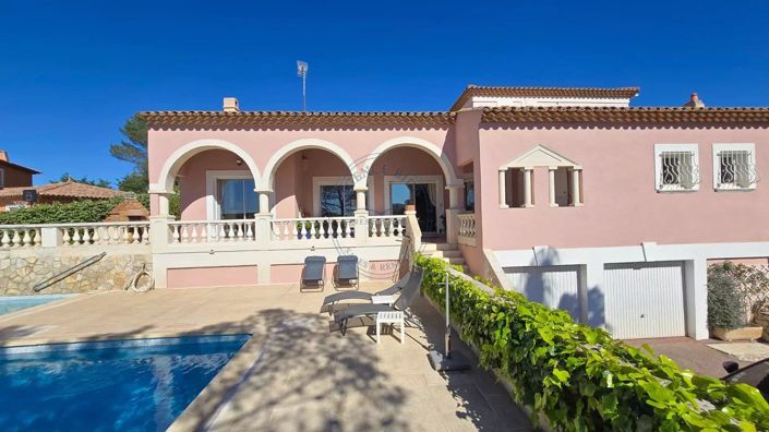 Image No.2-4 Bed House for sale