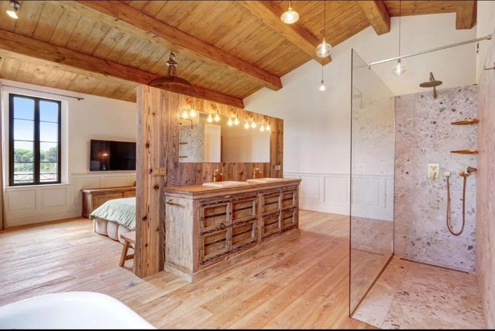 Image No.9-5 Bed House for sale