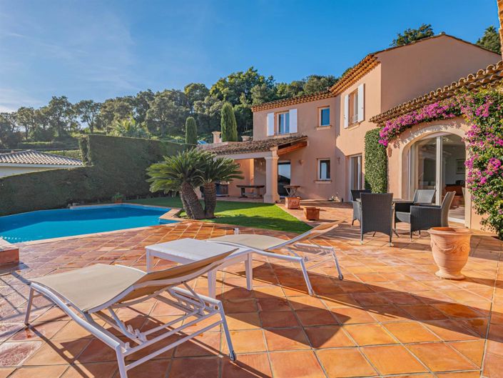 Image No.2-5 Bed House for sale