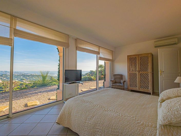 Image No.9-5 Bed House for sale