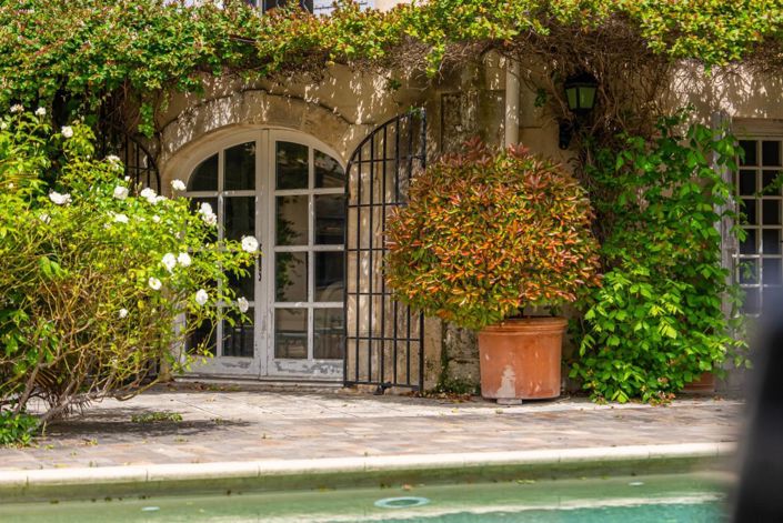 Image No.2-5 Bed House for sale