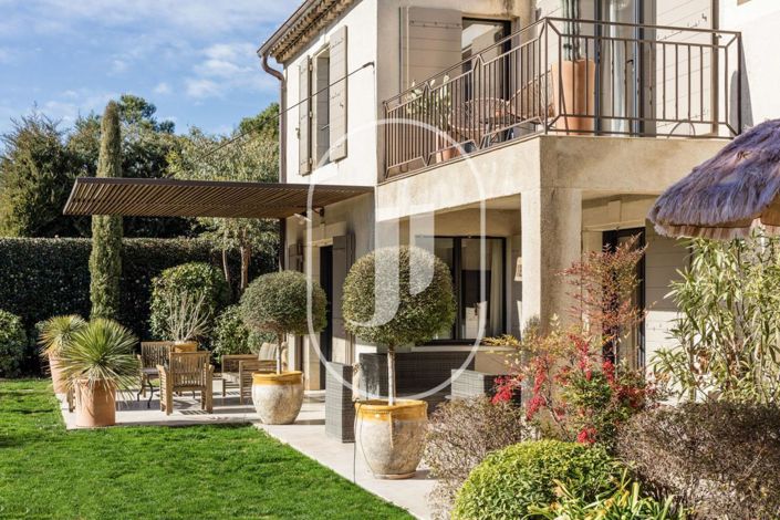 Image No.14-4 Bed House for sale