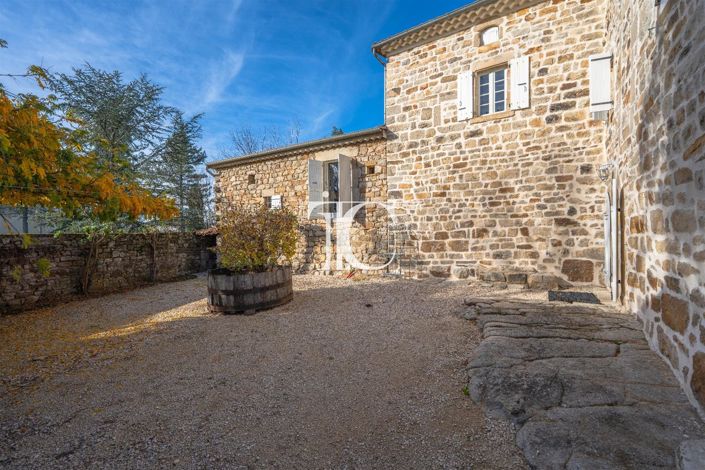 Image No.35-5 Bed House for sale