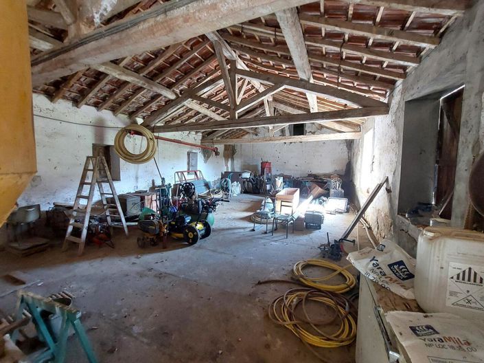 Image No.17-8 Bed House for sale