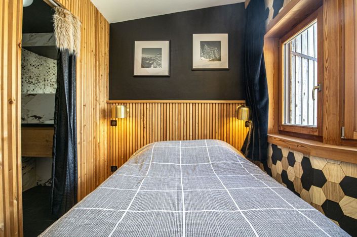 Image No.15-6 Bed Apartment for sale