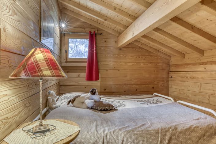 Image No.10-3 Bed House for sale