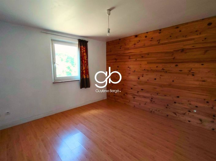 Image No.8-3 Bed House for sale