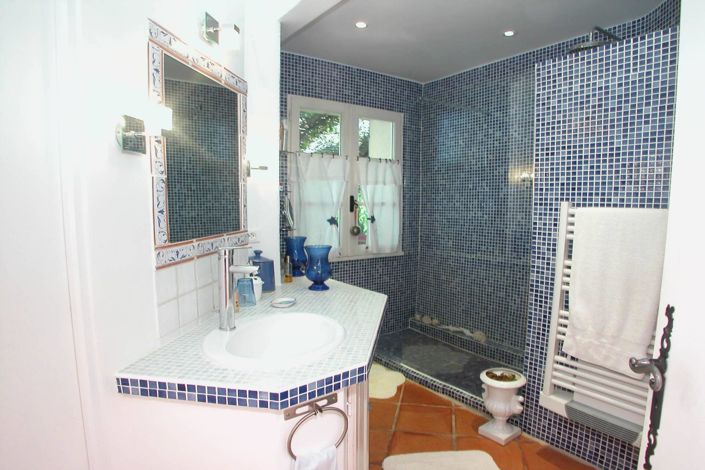 Image No.14-House for sale