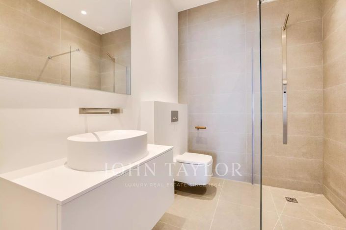 Image No.16-Maison de 4 chambres à vendre à Paris