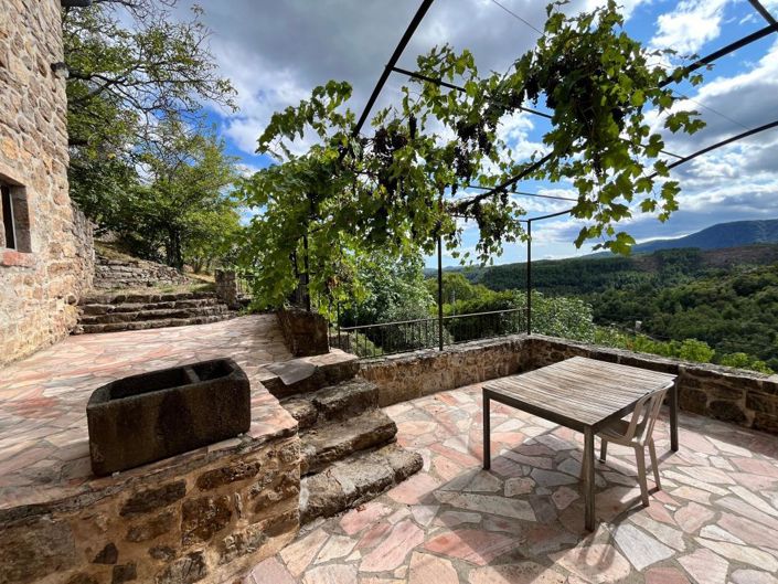 Image No.6-7 Bed House for sale