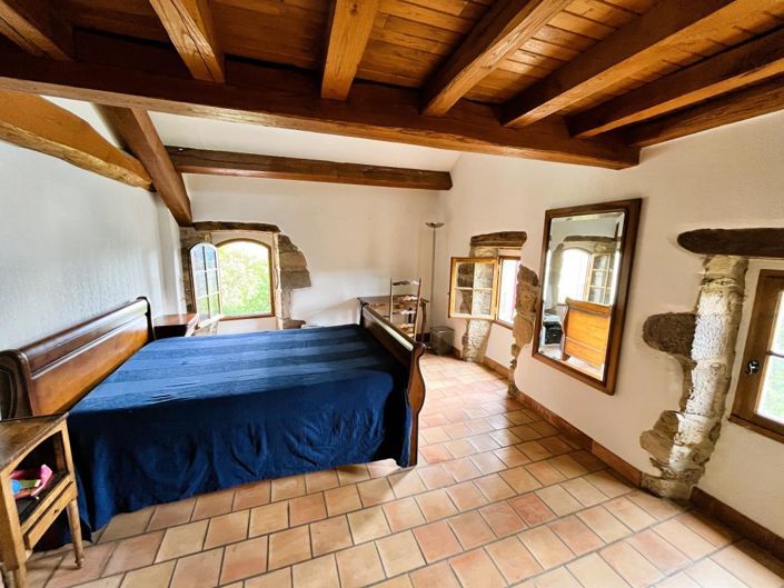 Image No.8-7 Bed House for sale