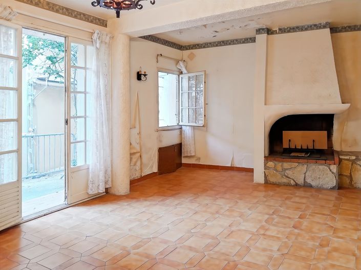 Image No.13-5 Bed House for sale