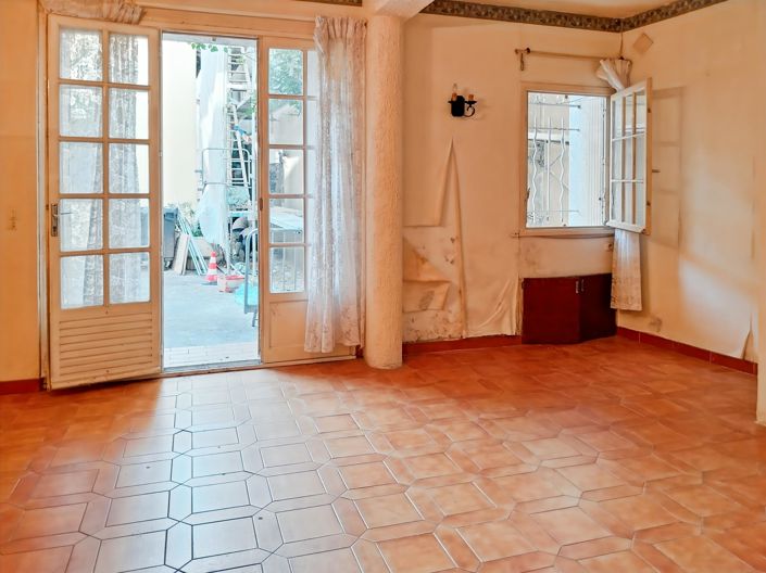 Image No.14-5 Bed House for sale