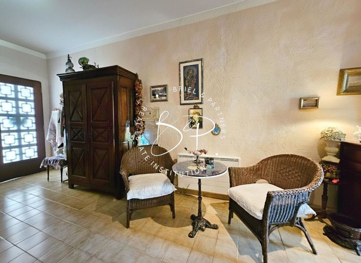 Image No.9-1 Bed Apartment for sale