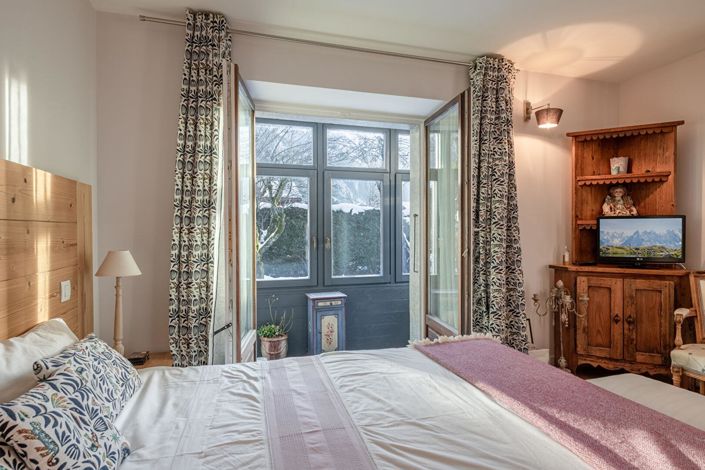 Image No.11-4 Bed Property for sale